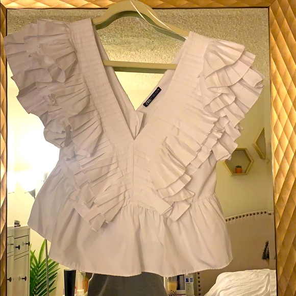 extreme ruffle top
